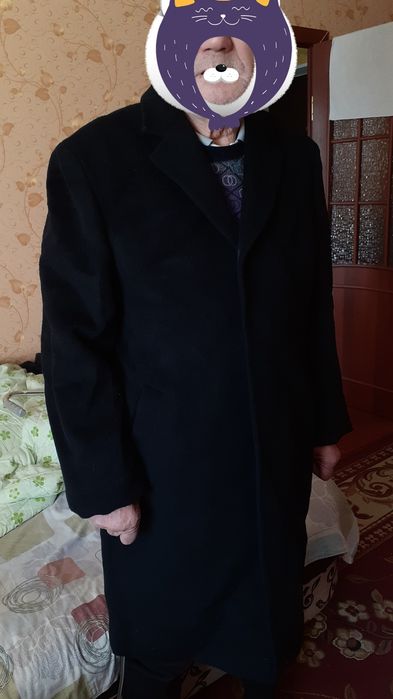 Продам пальто мужское 54 размер.