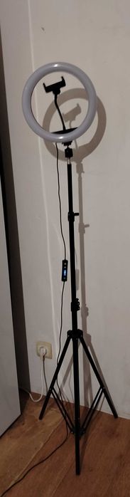 Лампа кольцевая. Подробно в описании.