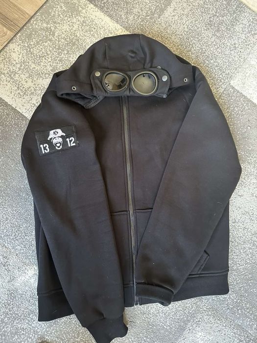 Goggle Zipped Hoodie ULTRAS