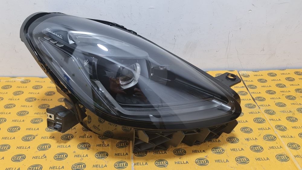 Far full led Maserati Grecale 06703034750 complet modul calculator