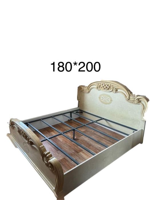 Кровать двухспальная 180*200 б/у