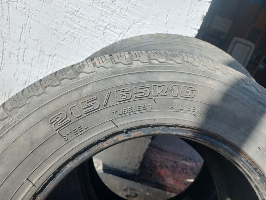 Продам   покрышки   215/65 R16