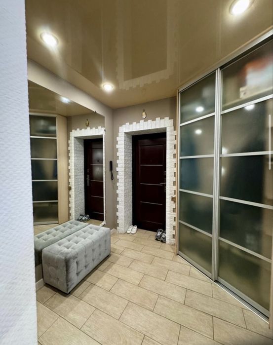 Продам трехкомнатную квартиру