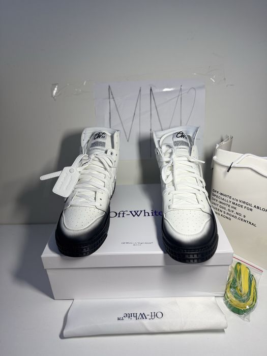 Adidasi/Sneakers off white black and white off court 3.0