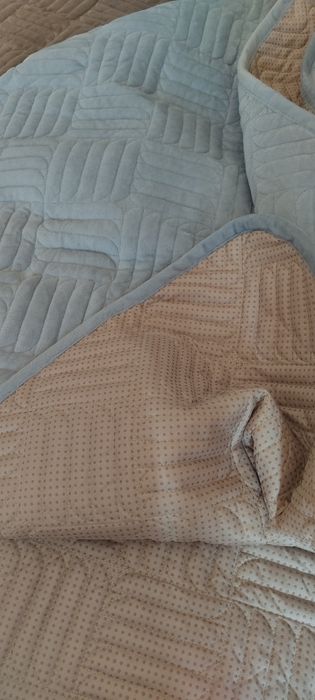 Накидка, плед на диван.