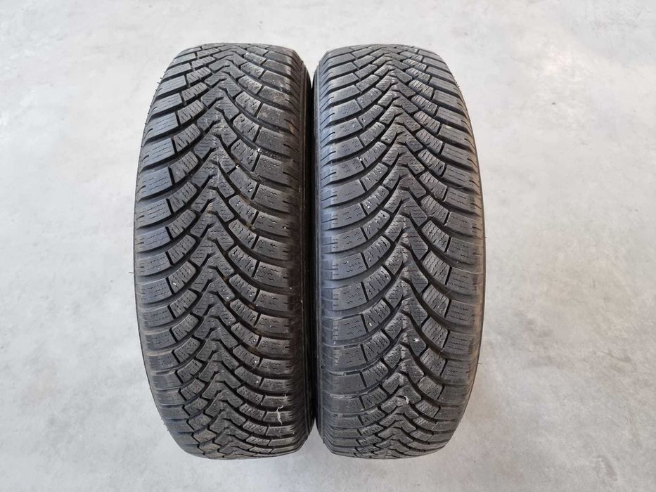 2 Anvelope de IARNA 215.65.17 'Falken' ; stare foarte Buna