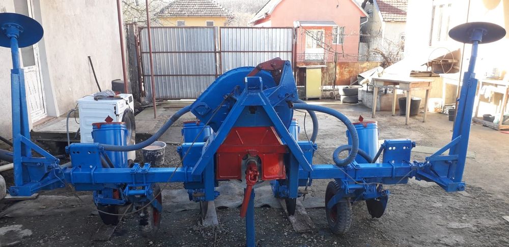 Vând semănătoare S.P.C 4 de Piatra Neamț