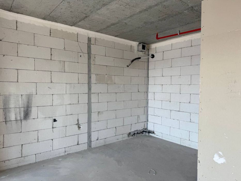 Piramit tower 31 этаж 67кв. Коробка , ор-р ул бабура , текстильный