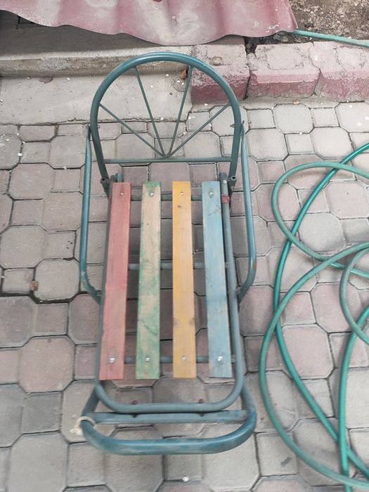 Продам санки в хорошем состоянии