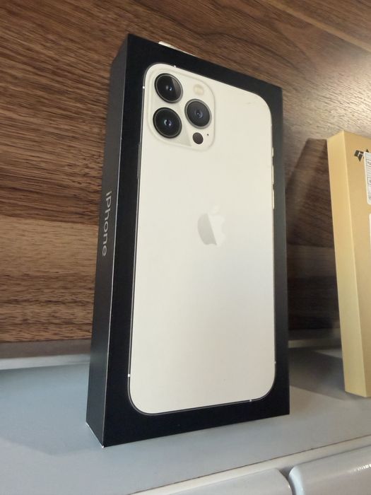 iPhone 13 Pro Max 512GB Бял | Перфектен + Аксесоари