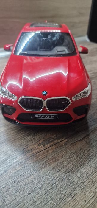 Радиоуправляема кола BMW x6m
