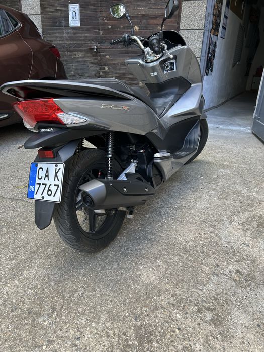 Honda PCX 125 - 8000 km 2017 г.