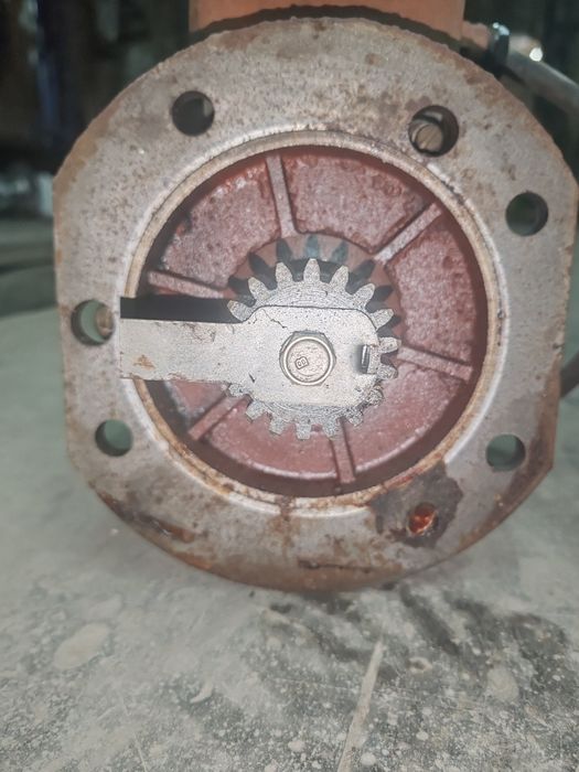 Электро двигатель 1.1 КВ