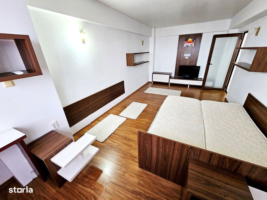 Apartament 3 camere   zona TREI STAR , 96mp
