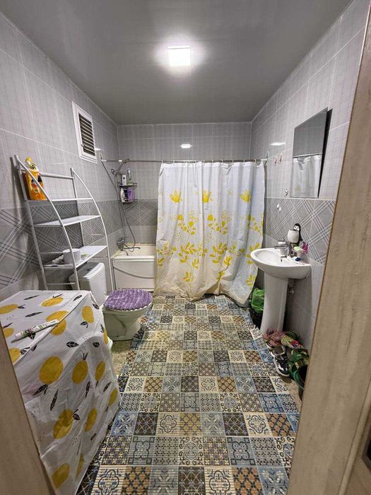 №5239 Срочно продаю свою квартиру в районе Мотрид 3х ком 90кв 2 этаж