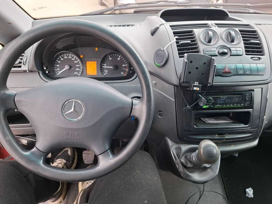 MERCEDES Vito 110 Autoutilitara 3 locuri 2.2CDi E5 6 trepte AC, recent adus Olanda