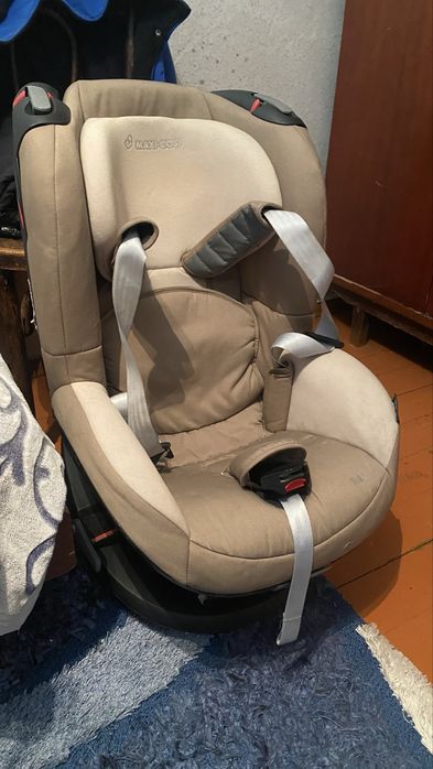 Продам автокресло для ребенка.