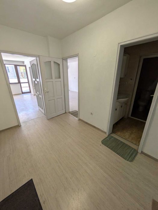 Продава се Тристаен апартамент в Бургас, Център - 156 кв.м за 1161 €/кв.м - Снимка #11