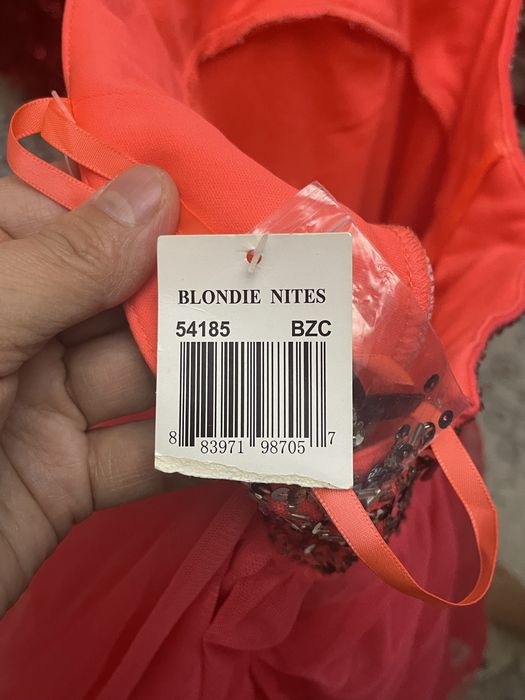 Продам платья для бальных танцев