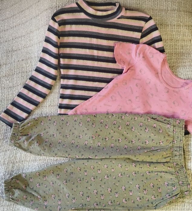 Куртка для девочки 4-5 лет