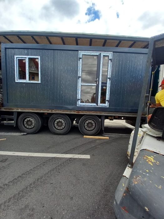 Vând containere standard