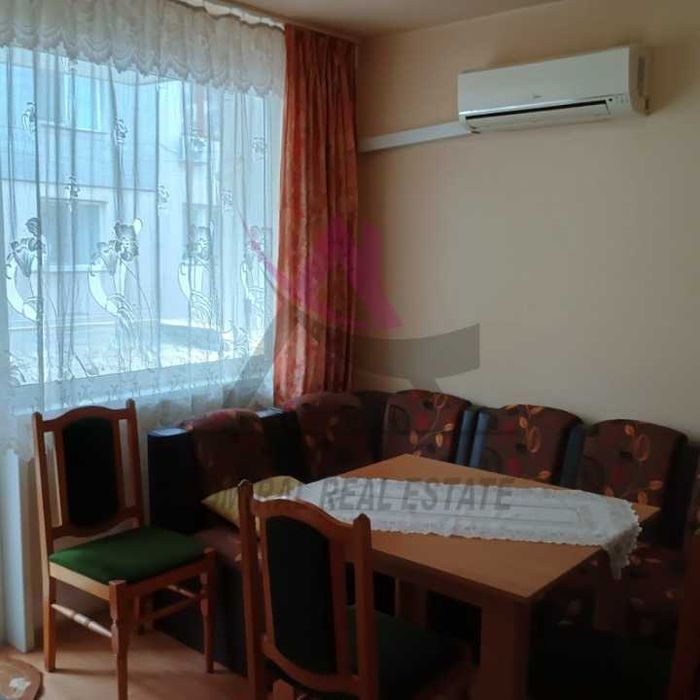 Атрактивна цена -тристаен -Лятно кино