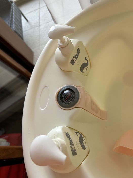 Бебешко корито на стойка