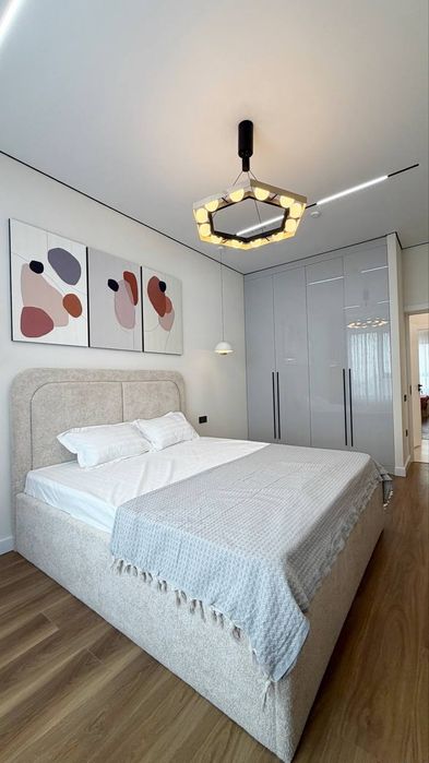 Продаётся 4-комнатная квартира в ЖК УзМакон