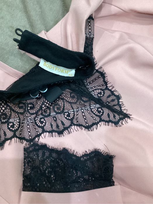 Турецкое платье на весну и ранее осень. Отдам дешево