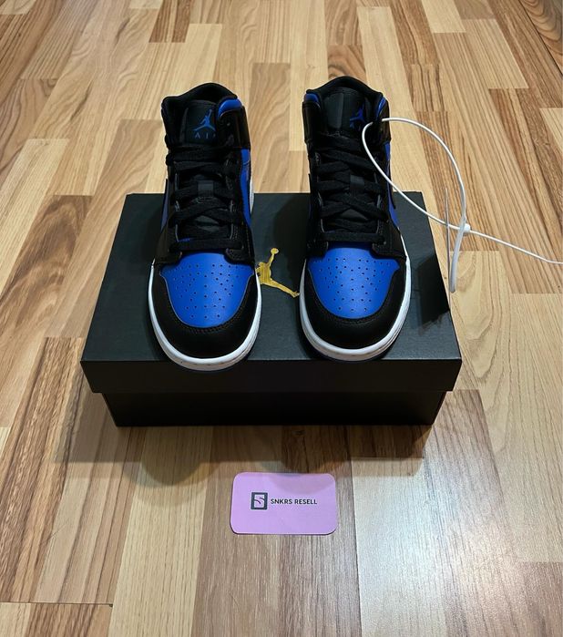 Jordan 1 Mid Royal
