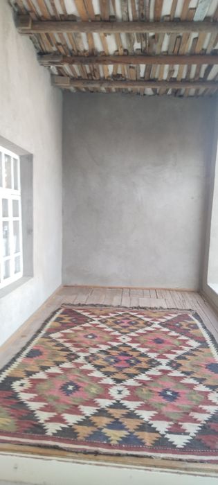 Айропортдан 8 сутик ховли сотилади