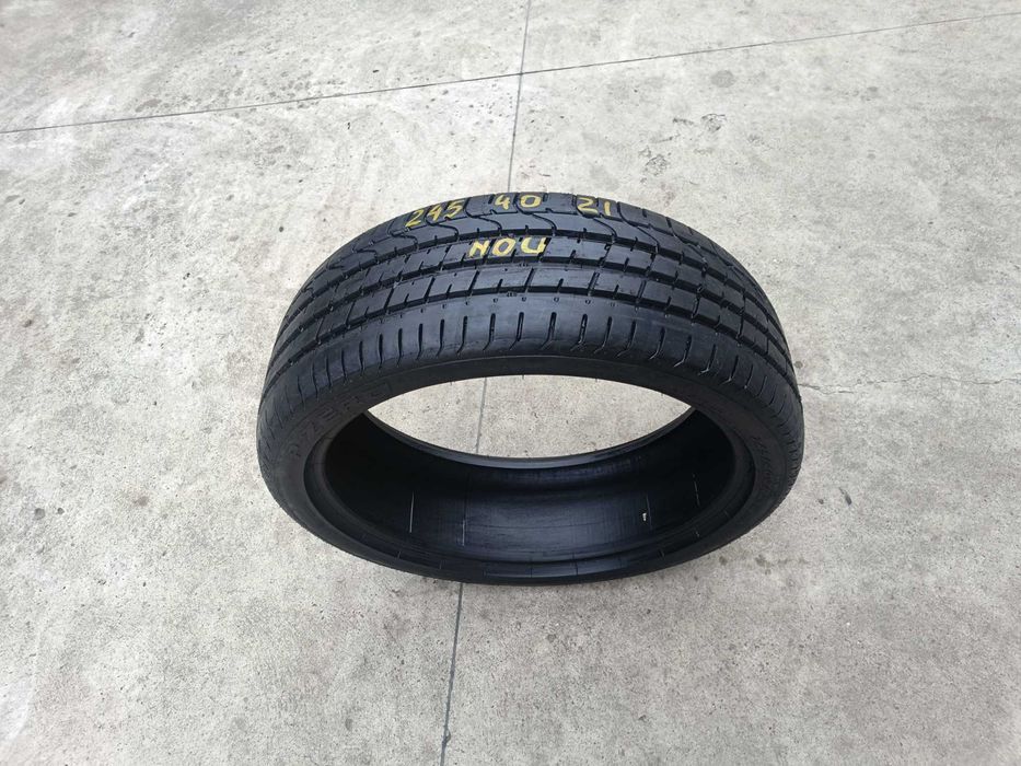 O anvelopa noua de vara 245 40 21 pirelli p zero