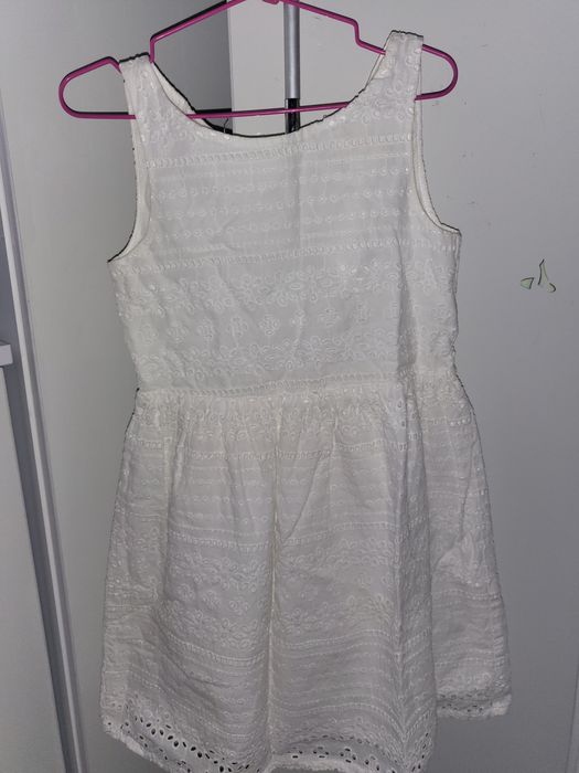 Vând rochite H&M