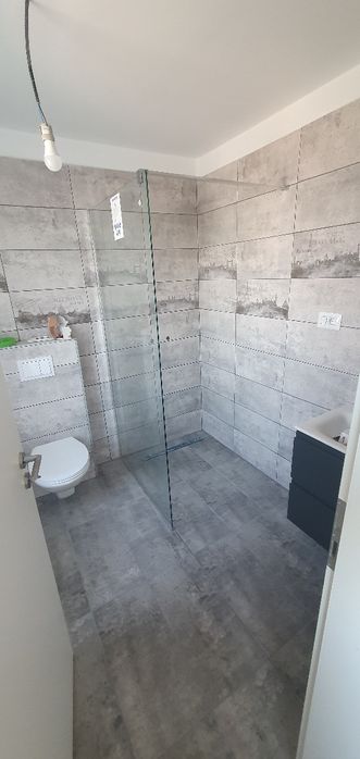 Apartament la curte