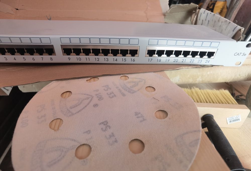 Schrack Patchpanel Cat 5E  ecranat 24xRJ45G