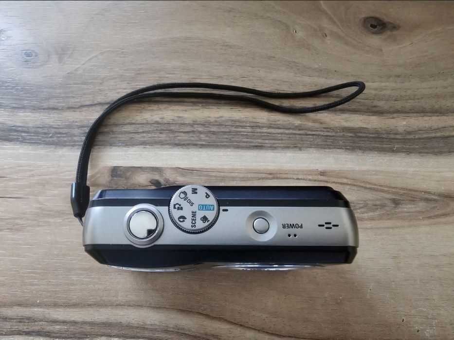 Samsung S860 – Компактна 8.1 MP камера + Подарък SD карта