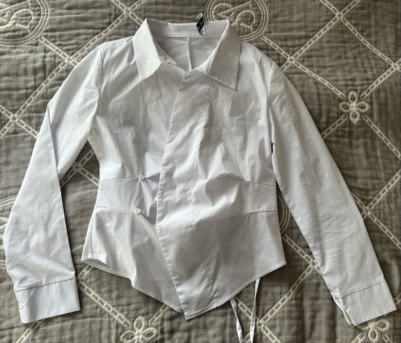 Рубашка белая, классическая