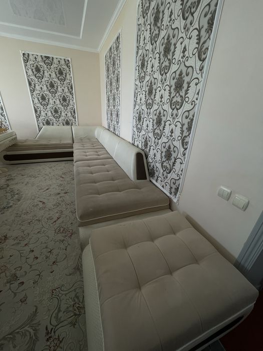 Диван углавой белый, Шкаф