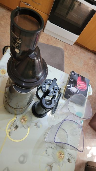 Продам Сокопресс BORK S610