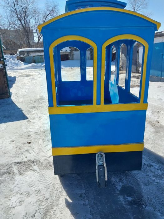 Продам детский вагончик,в отличном состоянии