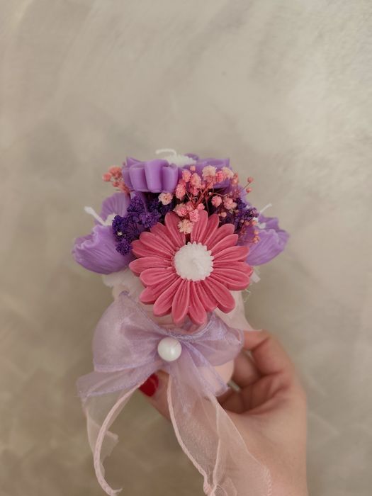 Букети от соеви свещи