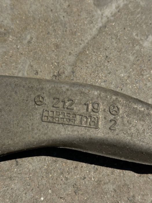 Накладки, бобини, носачи и пружини за мерцедес w212