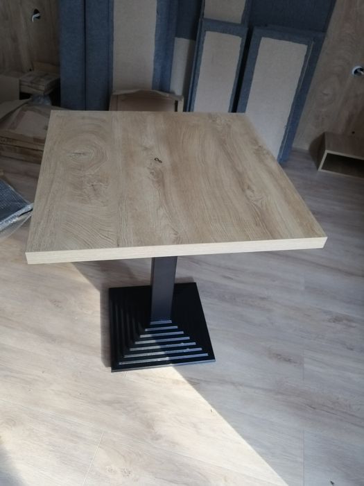 Маса за заведение. Маса за хране.