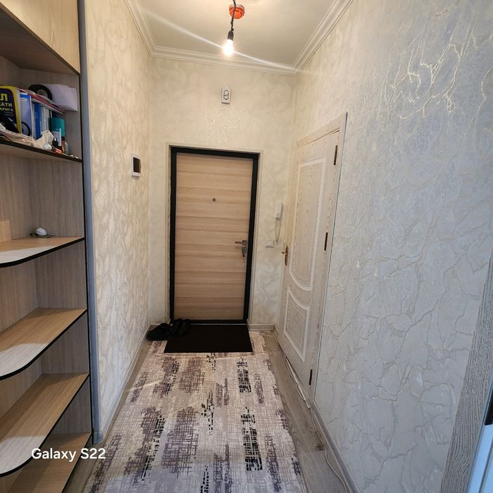 Uy sotiladi 68,7m/kv