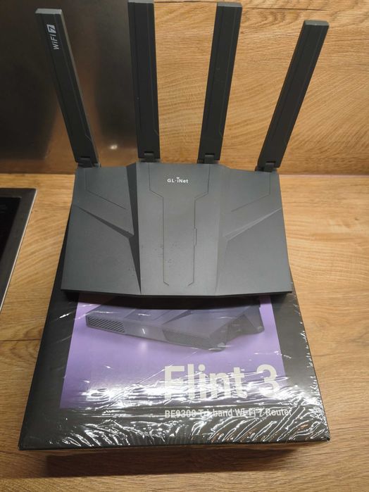 Рутер Router  GL.iNet GL-BE9300(Flint 3) WiFi 7