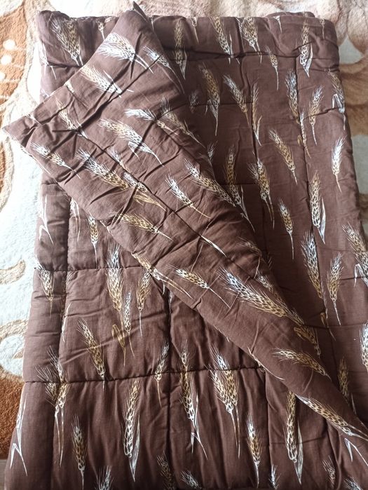 Продам два одеяла