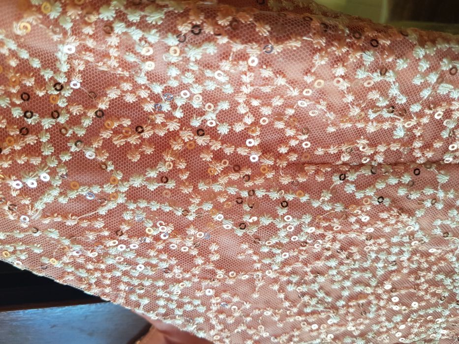 Официална рокля размер S