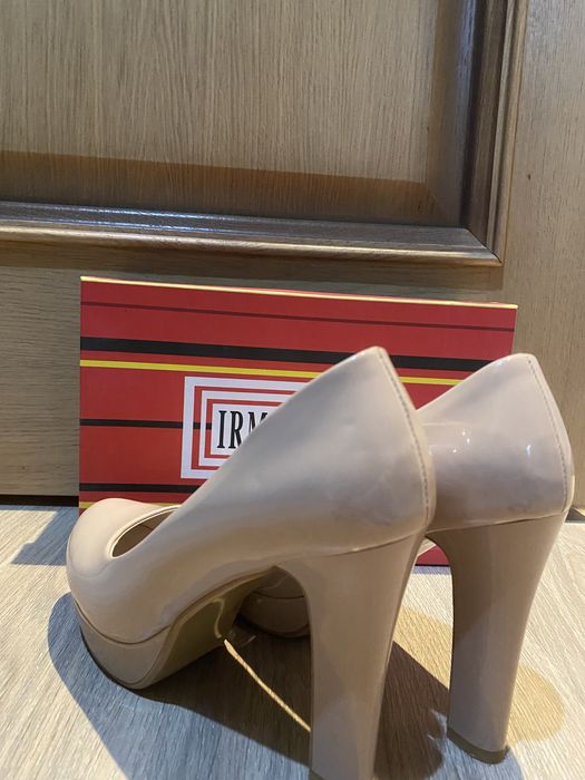 Продаются туфли за 7000 тг.