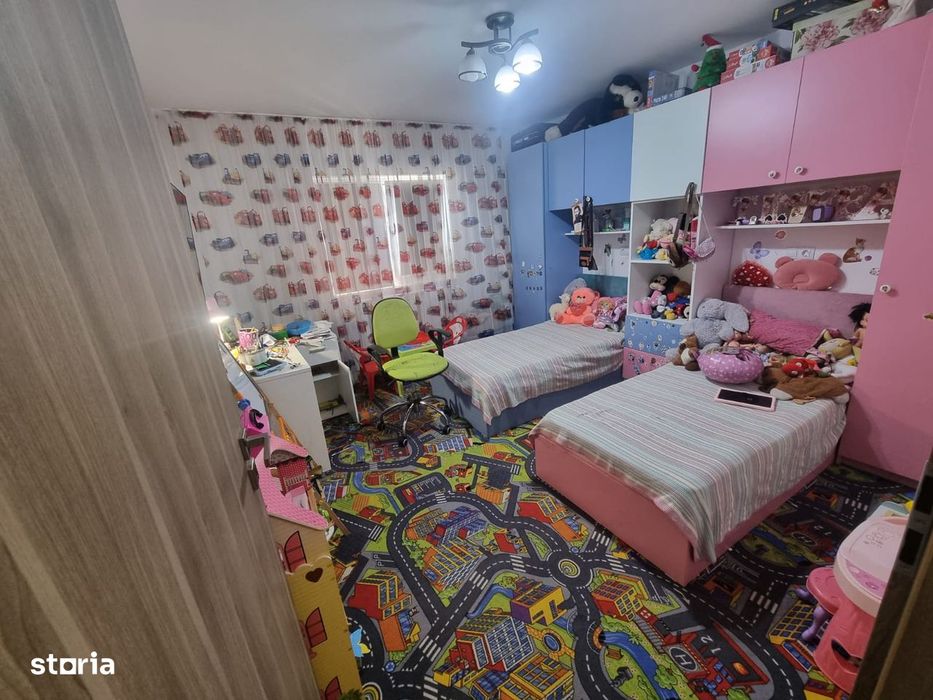 Apartament 3 camere,79 mp,2 băi,garaj,boxă,Deva-ultracentral