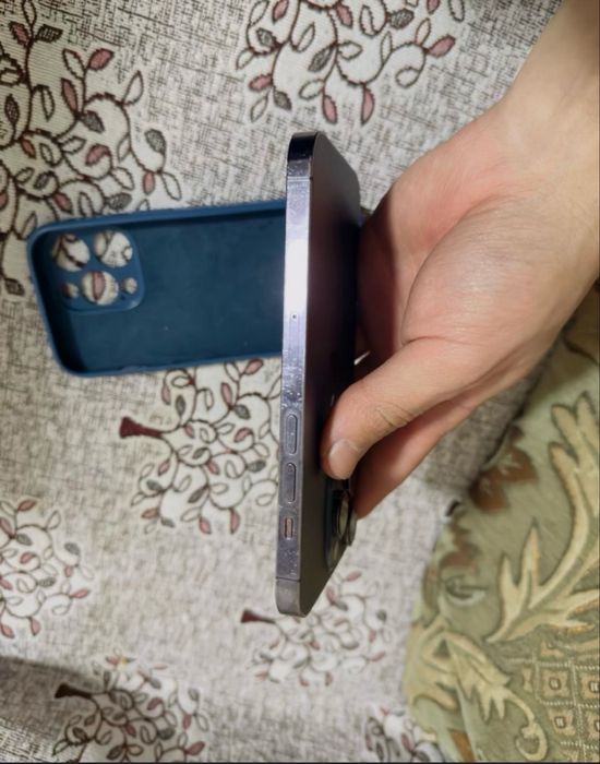 Продам айфон 14про